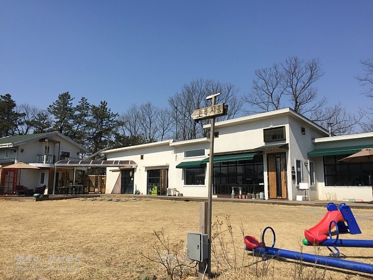 초록지붕 이미지